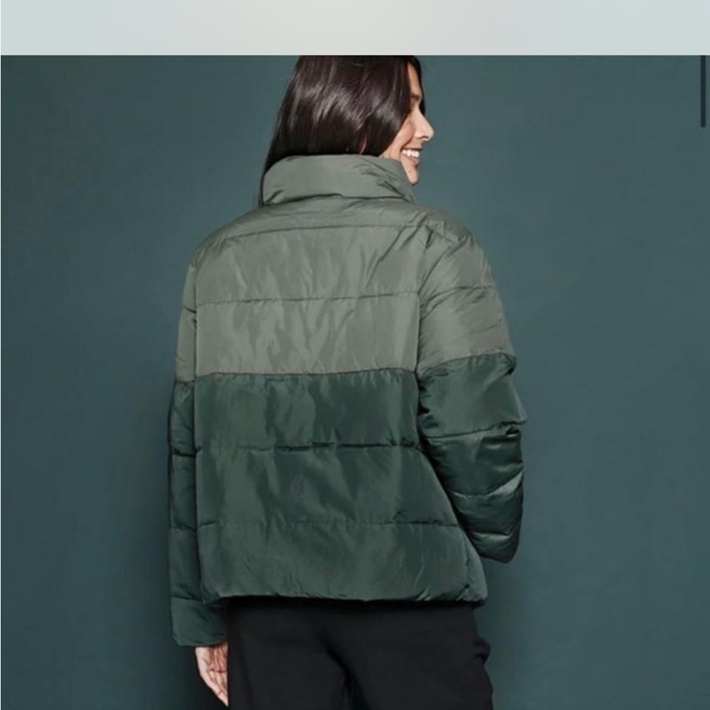 Summersalt Two-Tone Green Puffer Jacket Size Medium